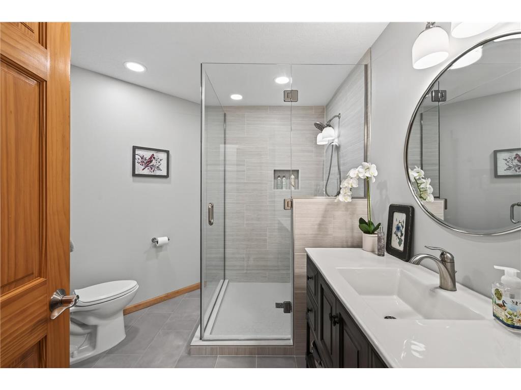 381 Del Rio Drive Chanhassen MN 55317 - Lotus Lake 7081455 image66
