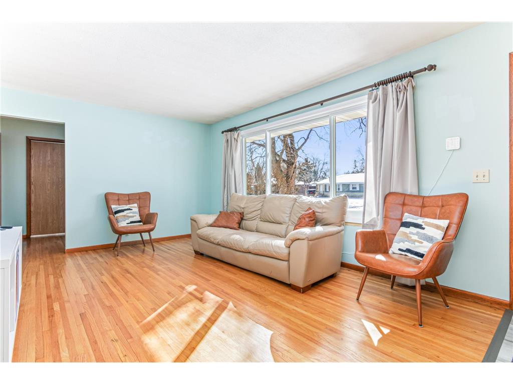 3812 62nd Avenue N Brooklyn Center MN 55429 6671196 image1