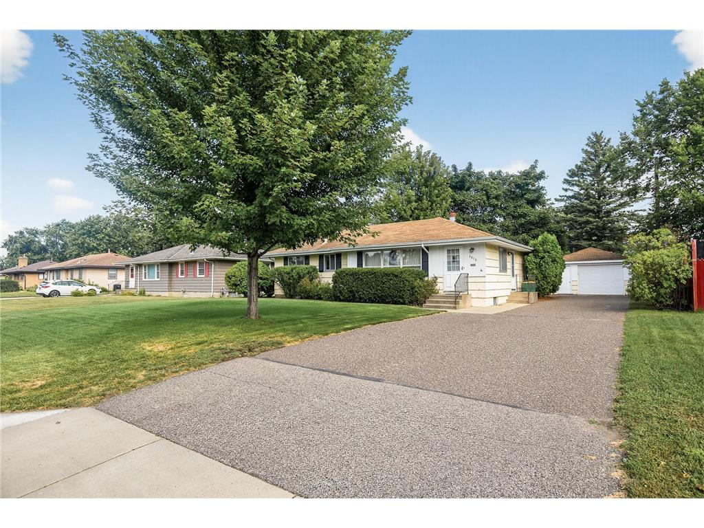 3812 Joyce Lane Brooklyn Center MN 55429 6781986 image1