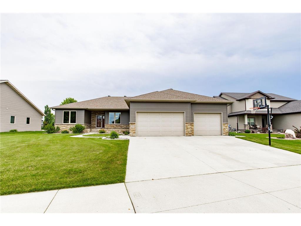 3814 22nd Avenue S Moorhead MN 56560 7100625 image1