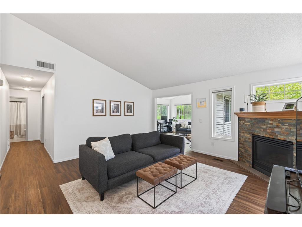 3816 93rd Avenue N Brooklyn Park MN 55443 7056178 image13