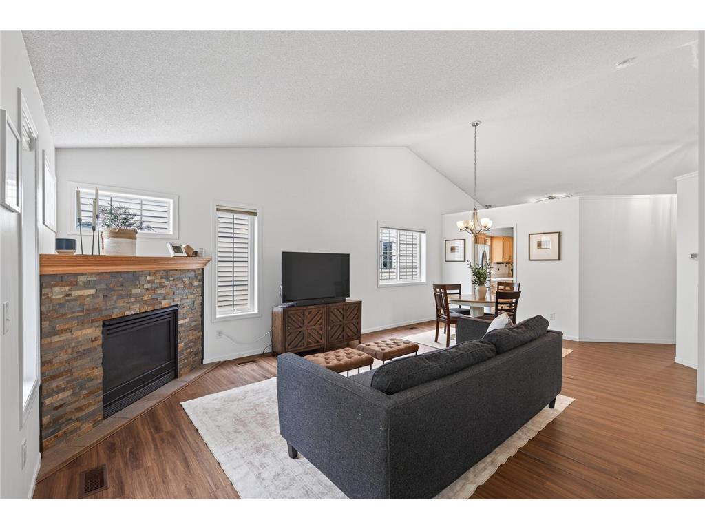 3816 93rd Avenue N Brooklyn Park MN 55443 7056178 image14