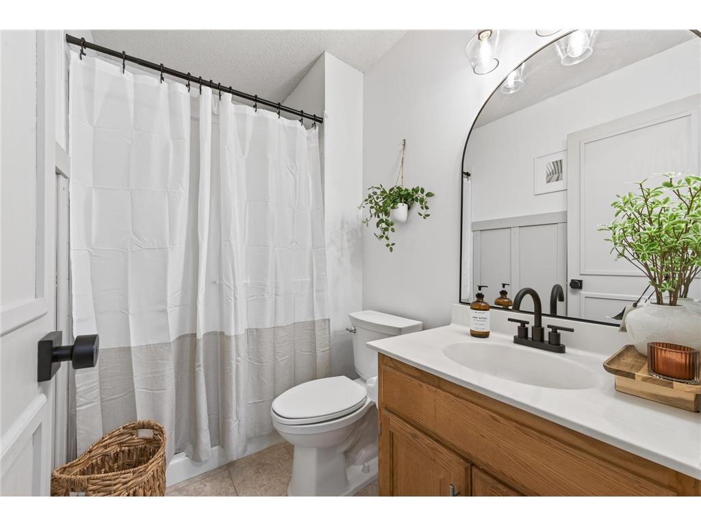 3816 93rd Avenue N Brooklyn Park MN 55443 7056178 image23