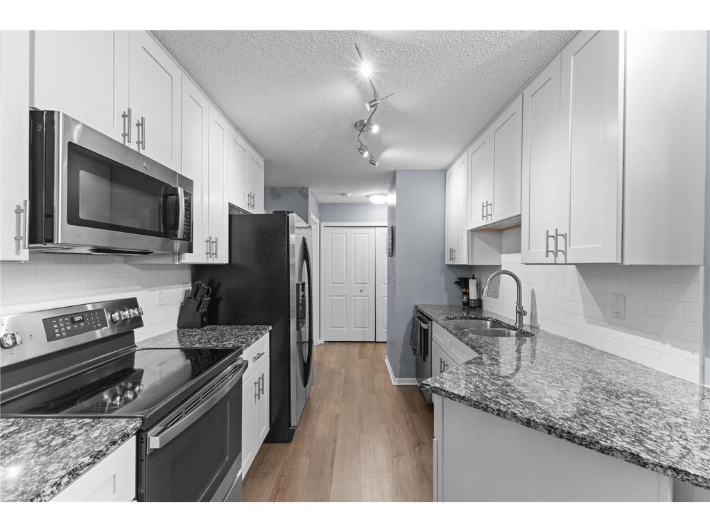 3816 Foss Road #7 Saint Anthony MN 55421 7069032 image12