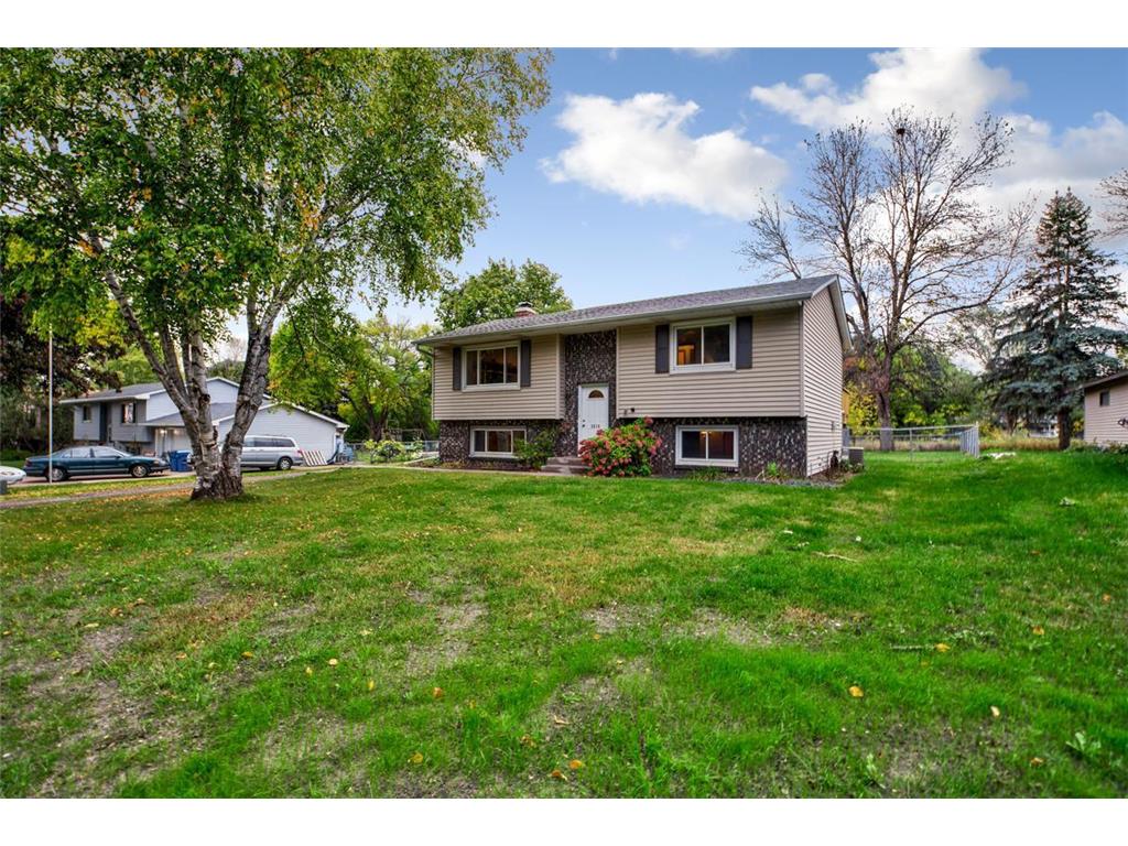 3816 Keri Ann Lane, White Bear Lake, MN, 55110 MLS 6443892 Edina Realty