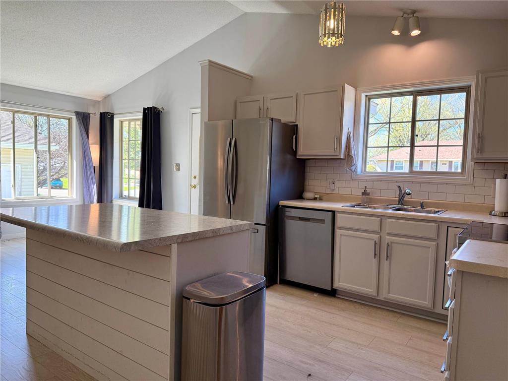 3818 Strathmore Lane SE Rochester MN 55904 7053145 image2