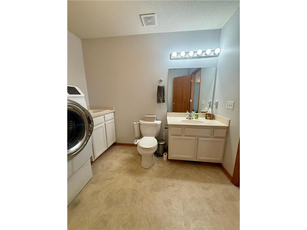 3818 Strathmore Lane SE Rochester MN 55904 7053145 image23