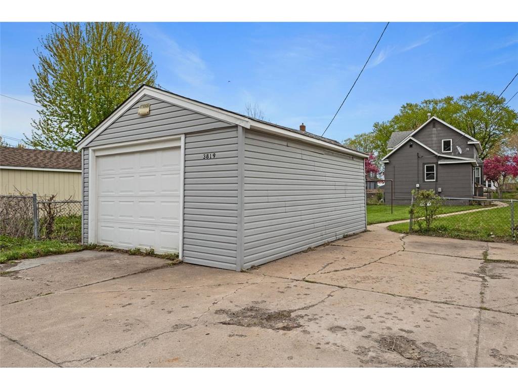 3819 N 6th Street Minneapolis MN 55412 7068465 image14
