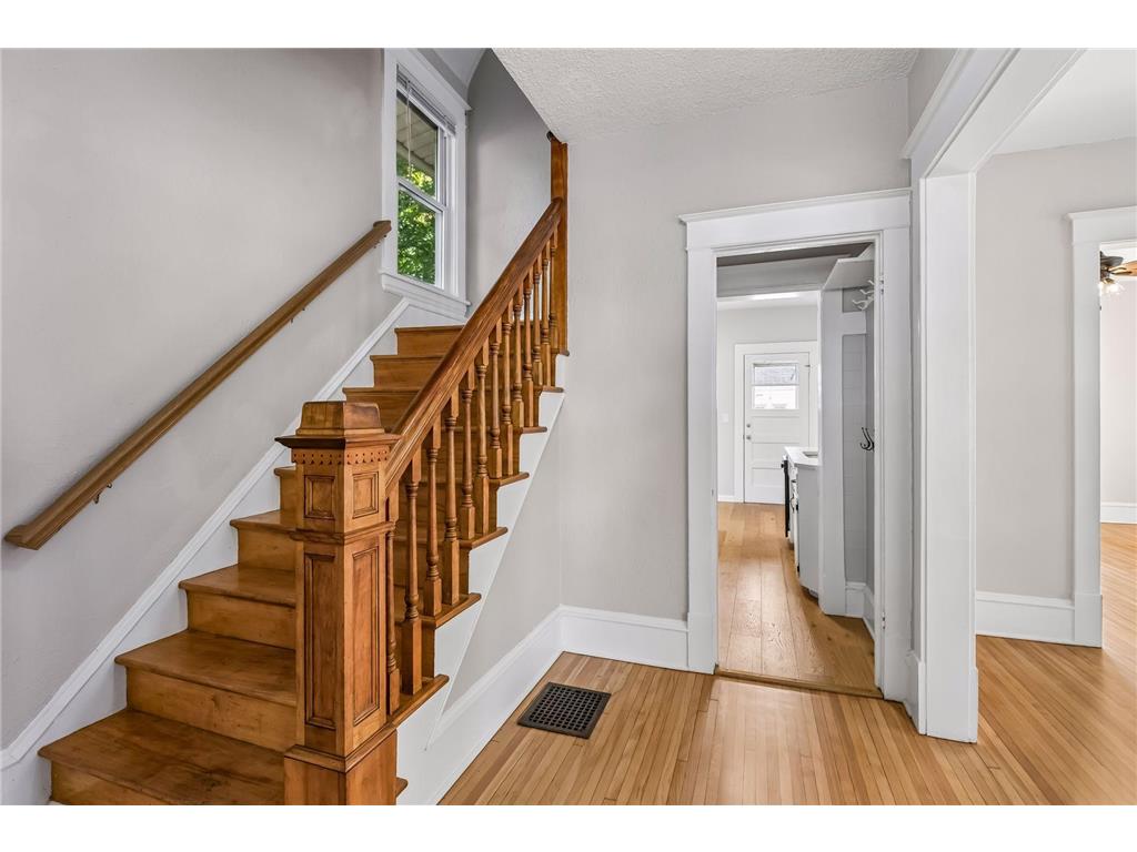 382 N Cleveland Avenue N Saint Paul MN 55104 7114771 image3