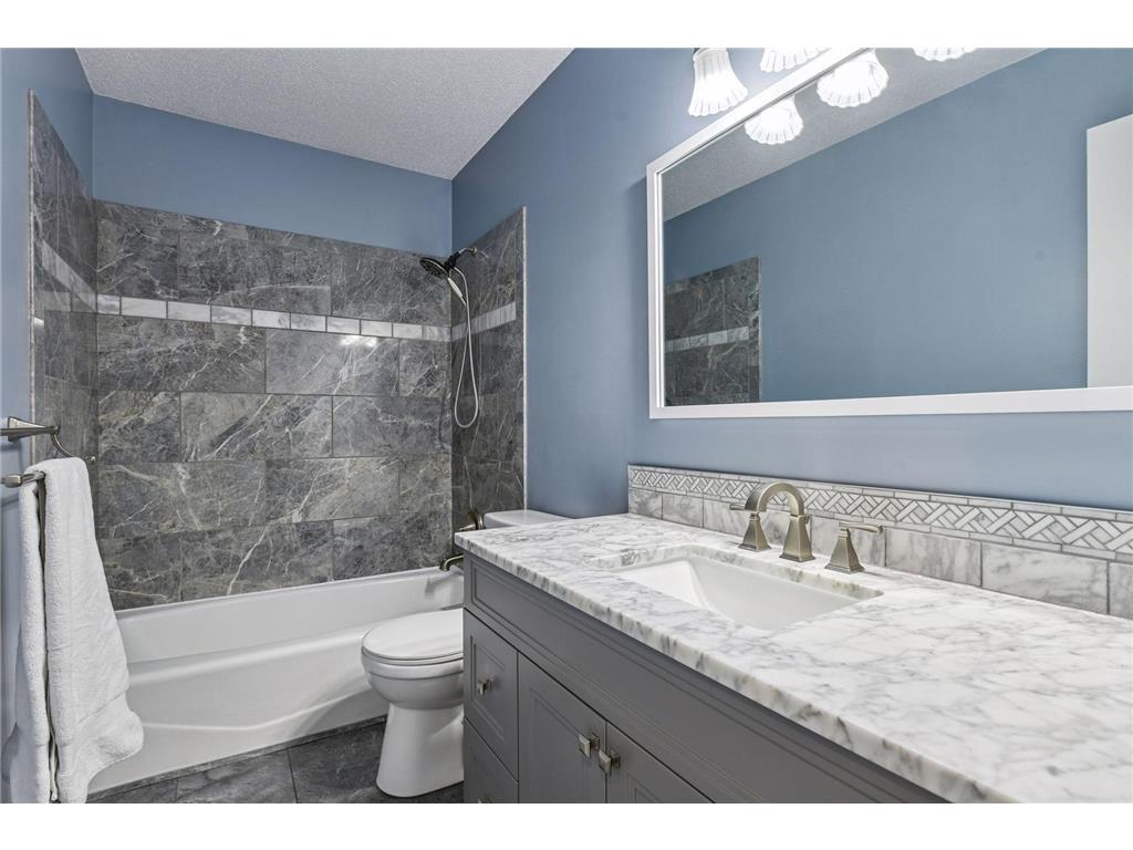 3820 Harbor Lane N Plymouth MN 55446 6824810 image19