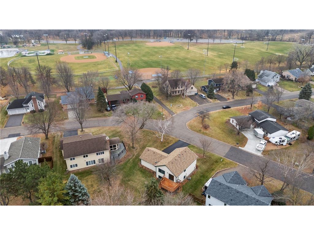 3820 Harbor Lane N Plymouth MN 55446 6824810 image40