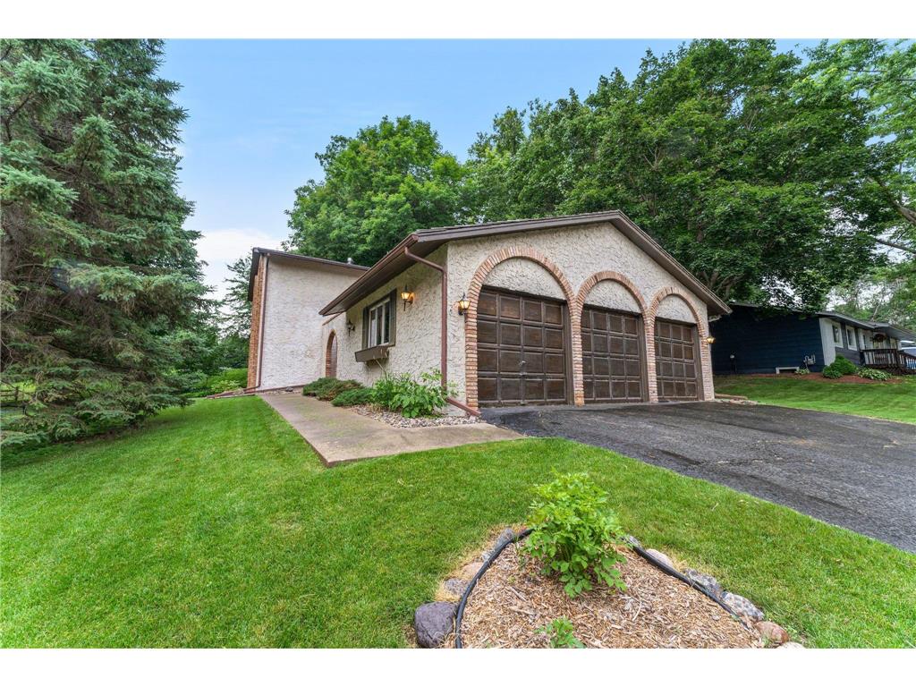 3820 Linden Circle Chanhassen MN 55331 6733165 image1