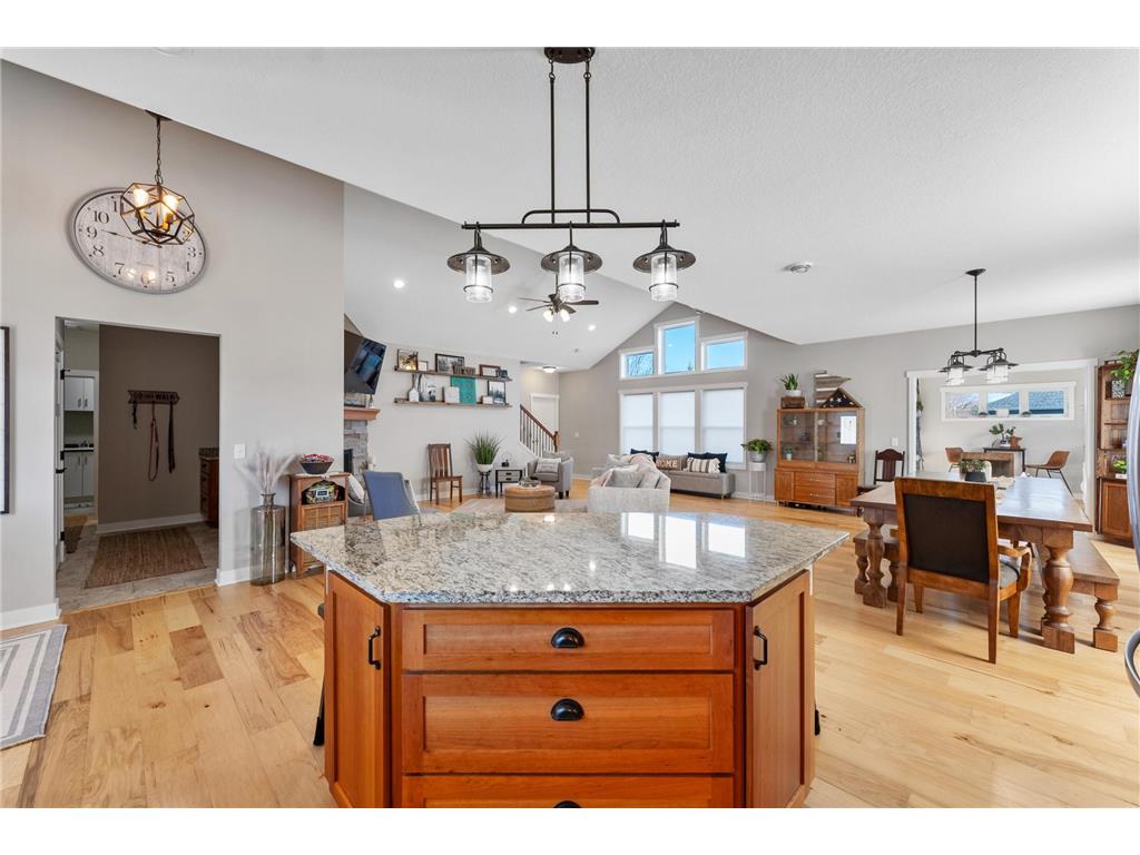 38209 Everett Avenue North Branch MN 55056 7096078 image9
