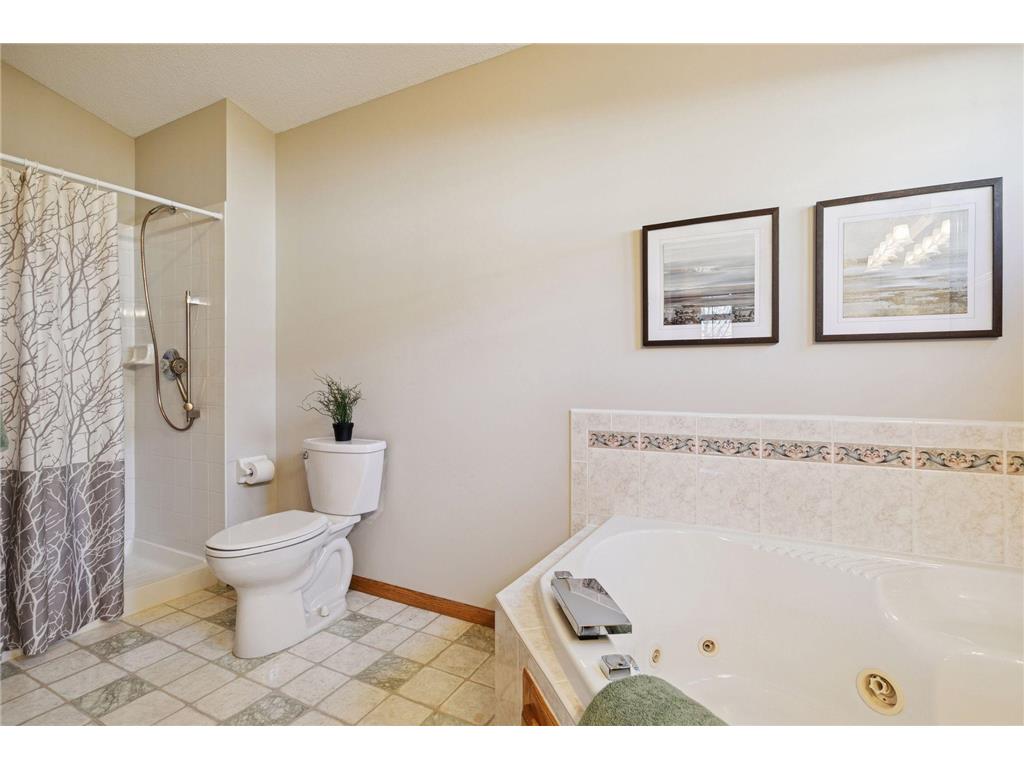 3821 Impatiens Lane N Brooklyn Park MN 55443 6800550 image23