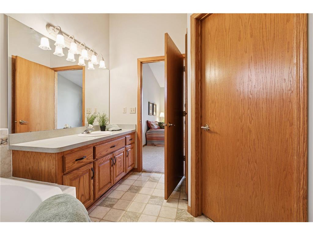 3821 Impatiens Lane N Brooklyn Park MN 55443 6800550 image24