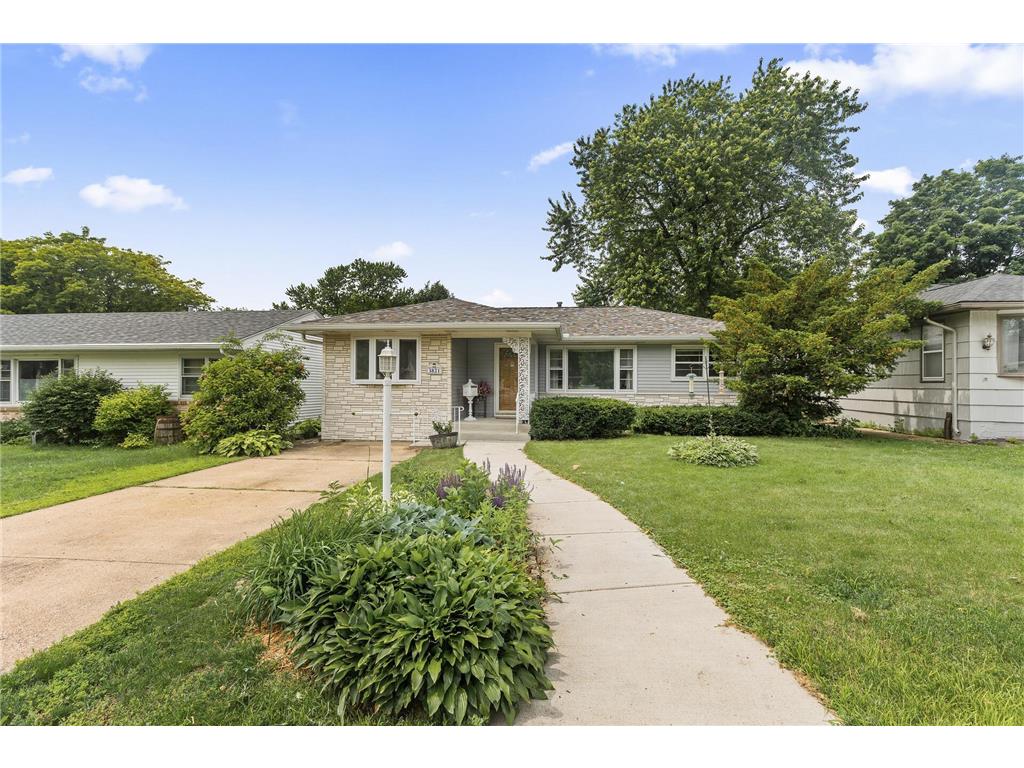 3821 Scott Avenue N Robbinsdale MN 55422 6739391 image1