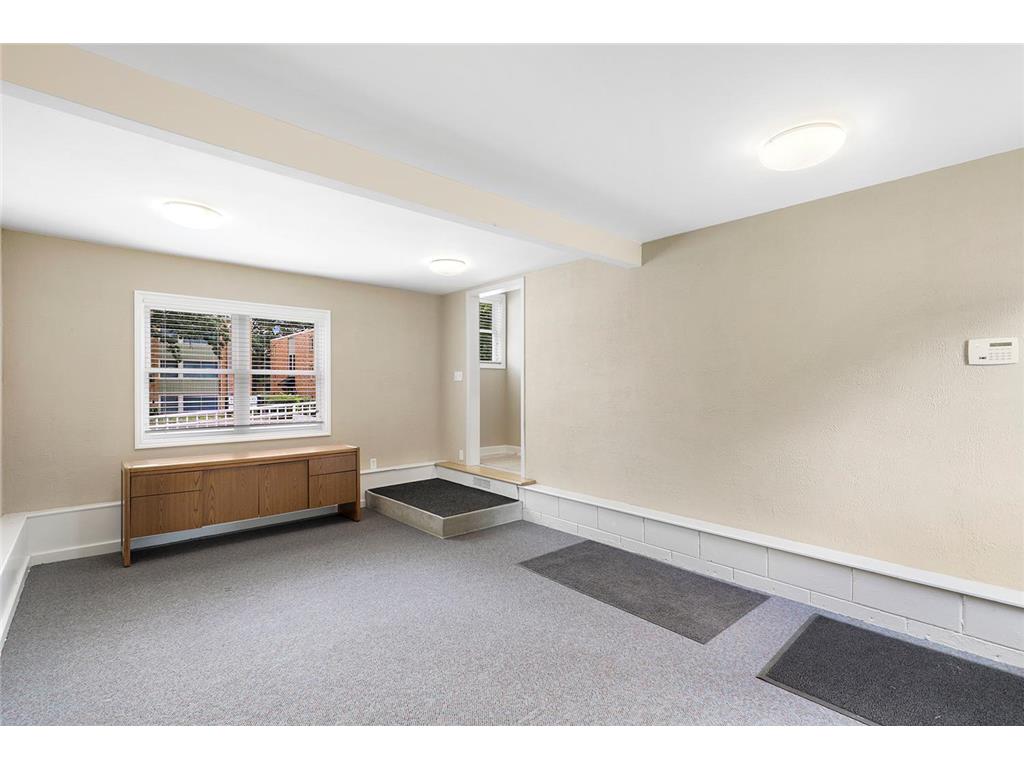 3821 W Broadway Avenue Robbinsdale MN 55422 7047564 image12
