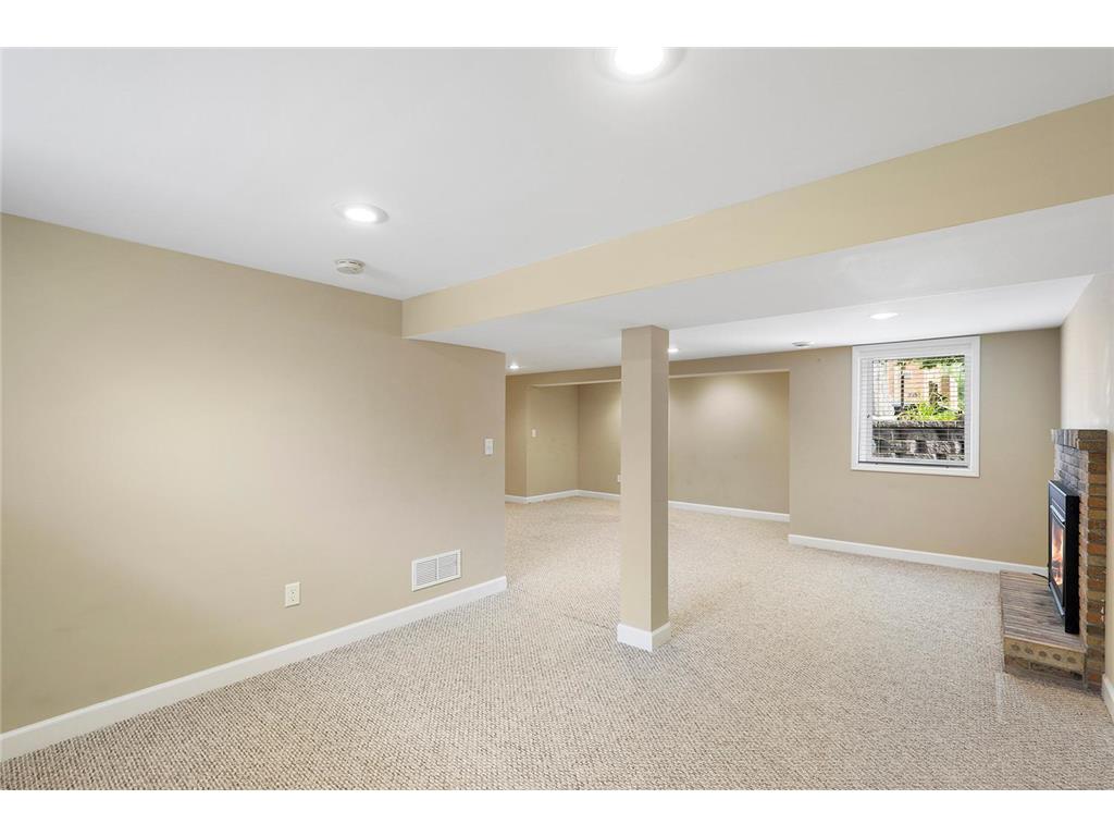 3821 W Broadway Avenue Robbinsdale MN 55422 7047564 image18