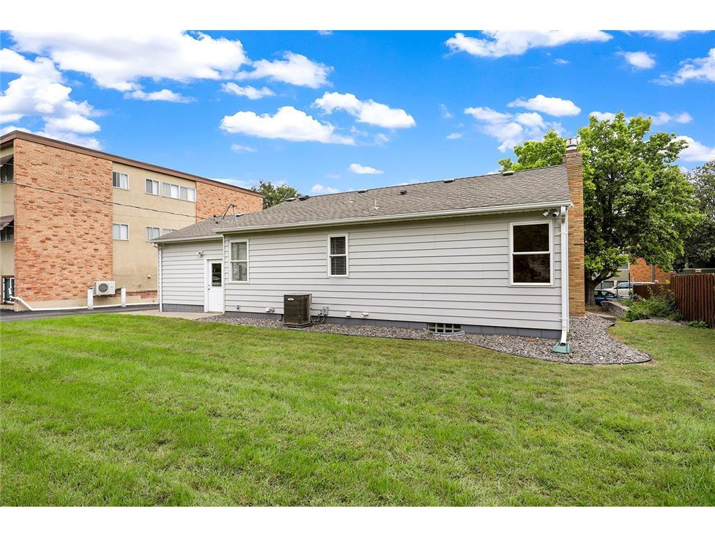 3821 W Broadway Avenue Robbinsdale MN 55422 7047564 image23