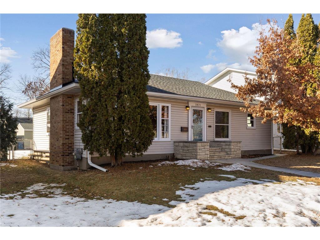 3821 York Avenue N Robbinsdale MN 55422 7003564 image1