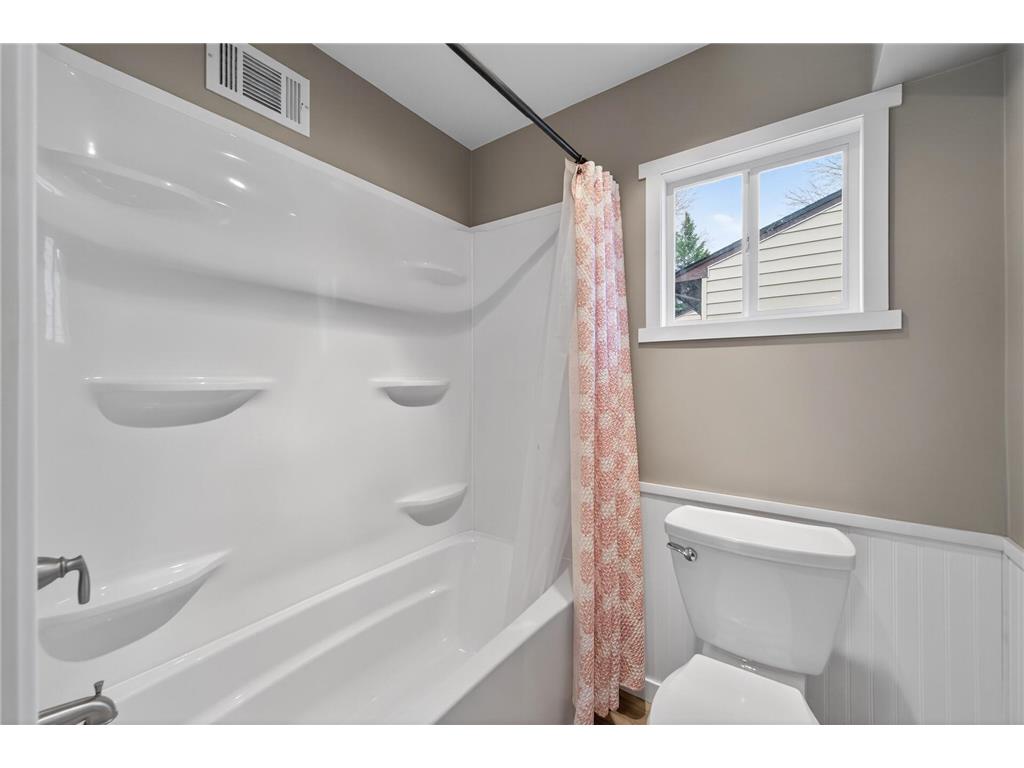 3823 Midland Avenue White Bear Lake MN 55110 7051780 image20