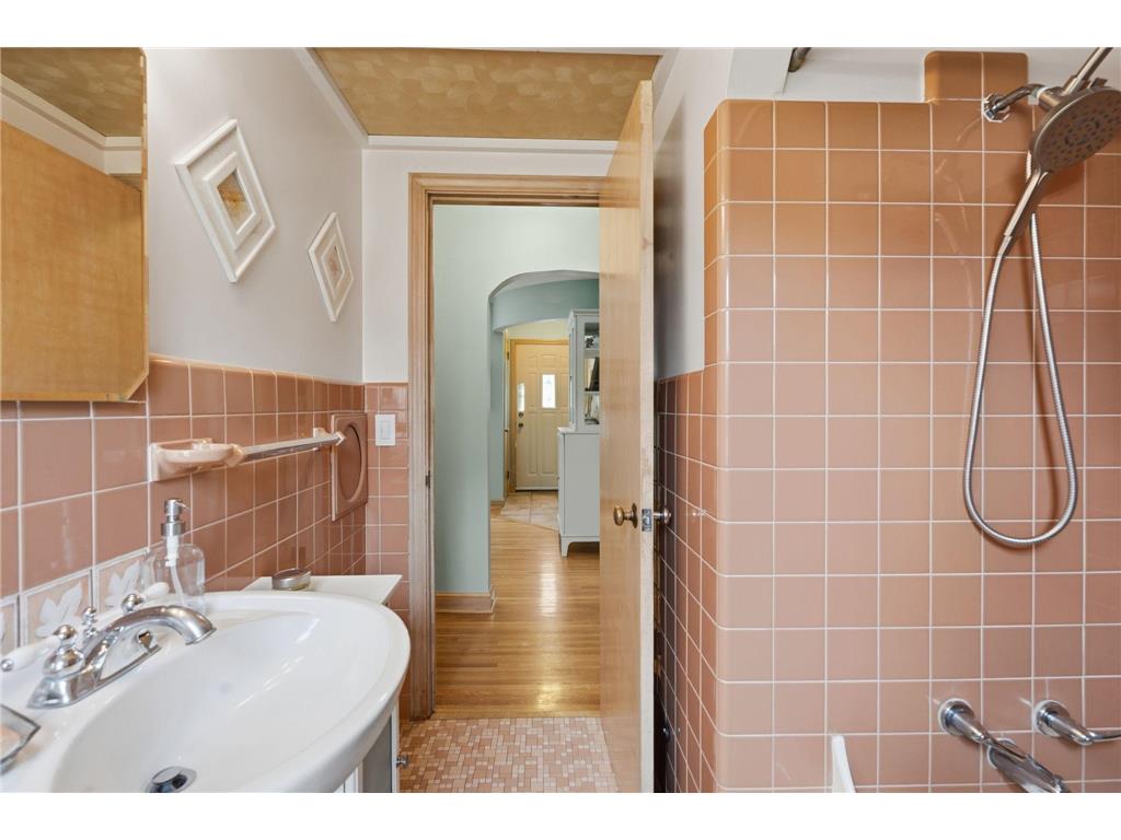 3824 Toledo Avenue N Robbinsdale MN 55422 7104032 image13