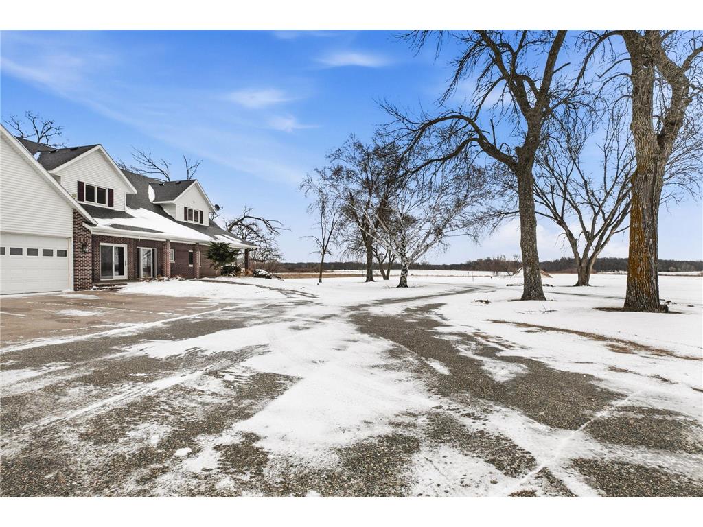 3825 County Road 40 NE New London Twp MN 56273 7011361 image110