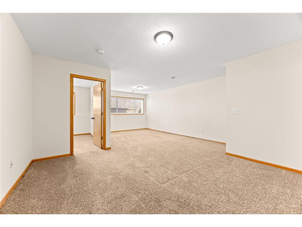 38251 Explorer Circle North Branch MN 55056 6820922 image11