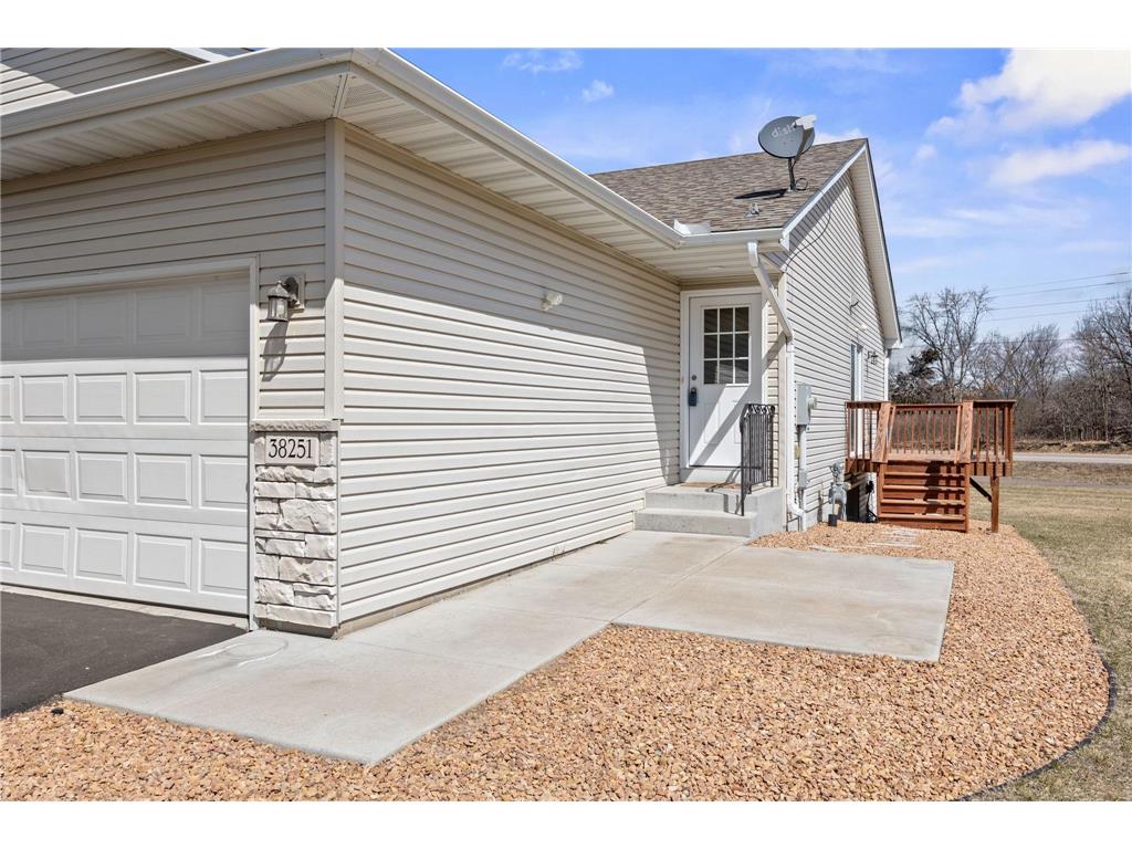 38251 Explorer Circle North Branch MN 55056 6820922 image16