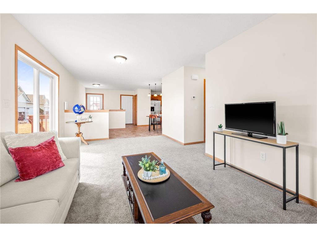 38251 Explorer Circle North Branch MN 55056 6820922 image3