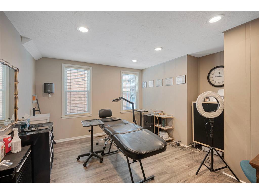 3826 W Broadway Avenue Robbinsdale MN 55422 7018923 image15