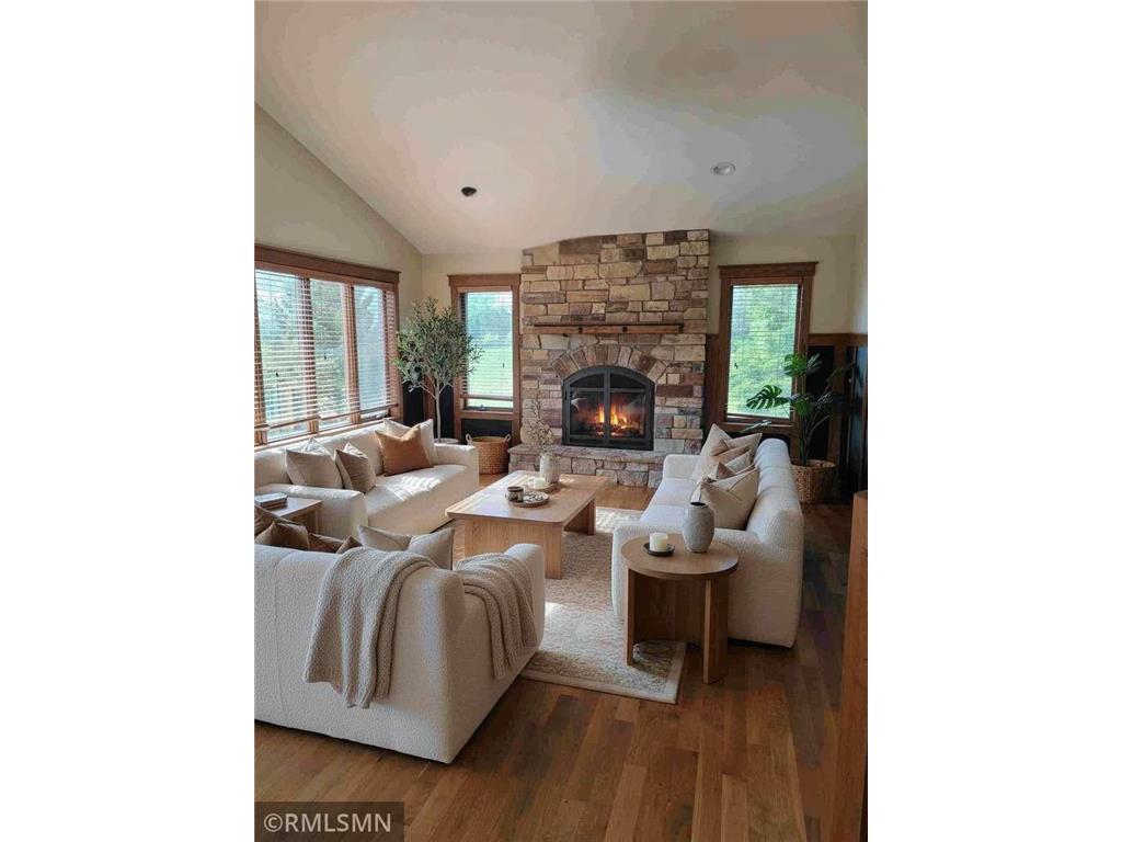 38270 Everett Avenue North Branch MN 55056 7070733 image10