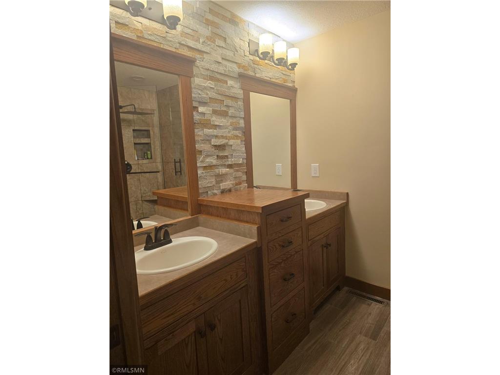 38270 Everett Avenue North Branch MN 55056 7070733 image19
