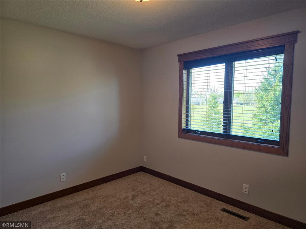38270 Everett Avenue North Branch MN 55056 7070733 image25
