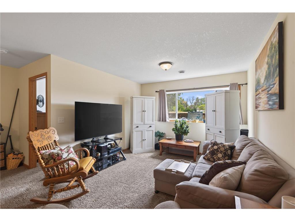 38272 Explorer Circle North Branch MN 55056 7088460 image15