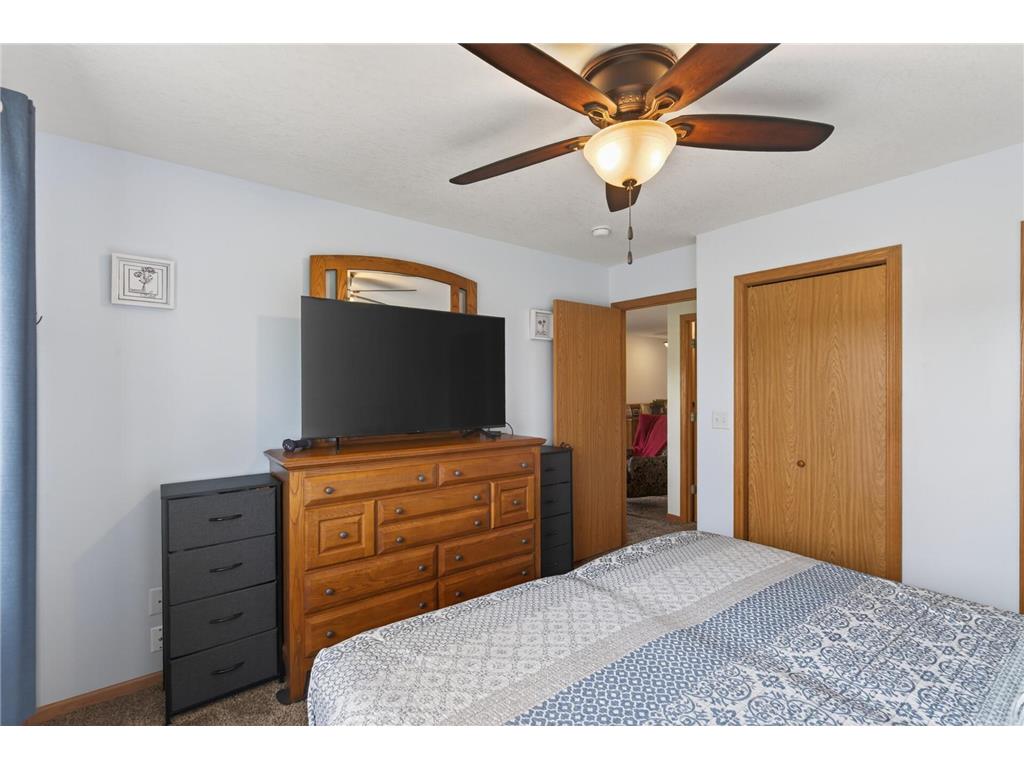 38272 Explorer Circle North Branch MN 55056 7088460 image17