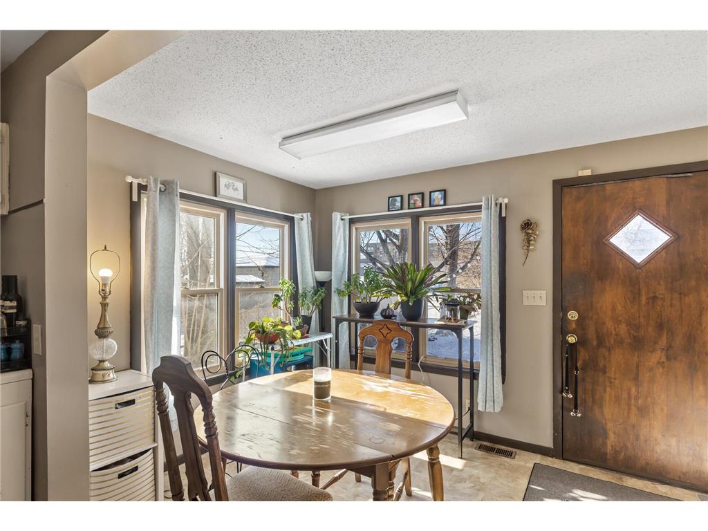 3828 Snelling Avenue Minneapolis MN 55406 6649577 image1