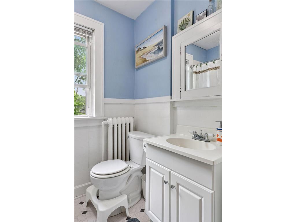 383 Grand Avenue #3 Saint Paul MN 55102 7100732 image17