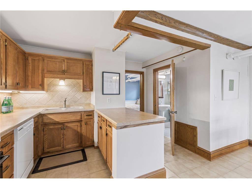 383 Grand Avenue #9 Saint Paul MN 55102 7025136 image13