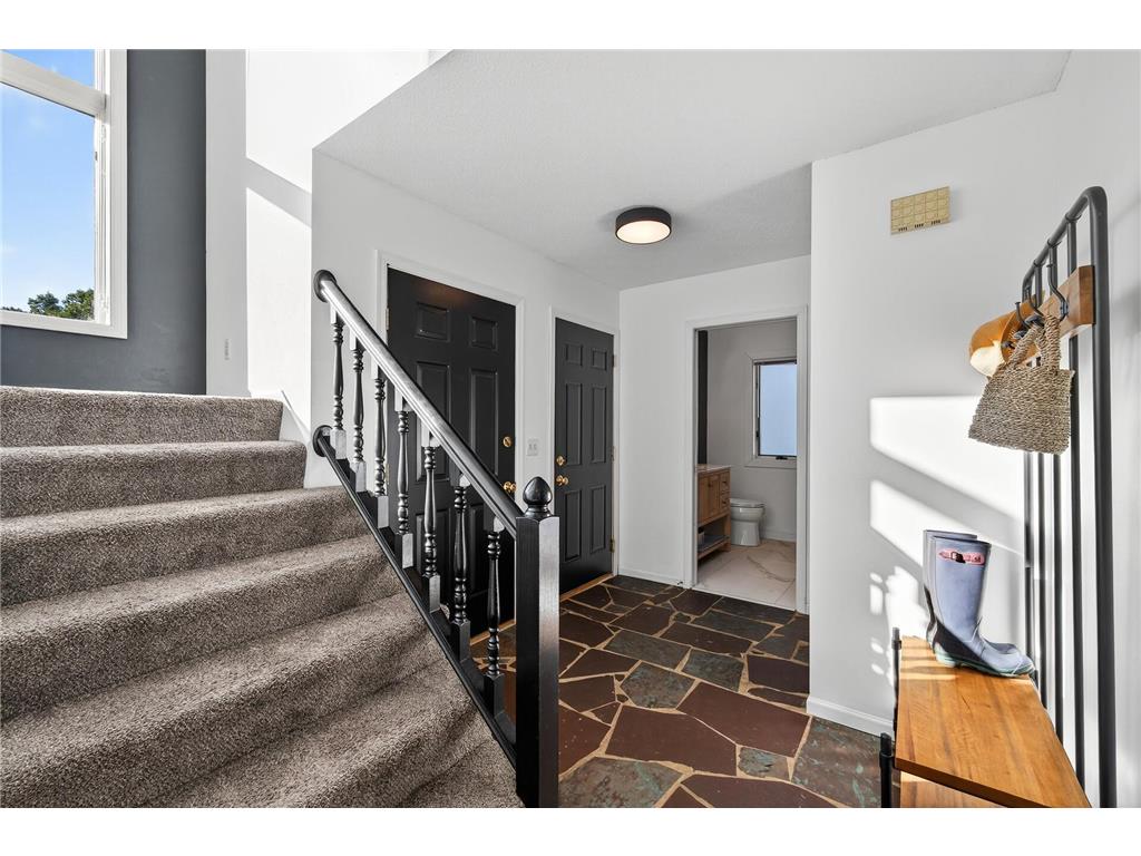 383 Tessier Circle Vadnais Heights MN 55127 7029710 image2