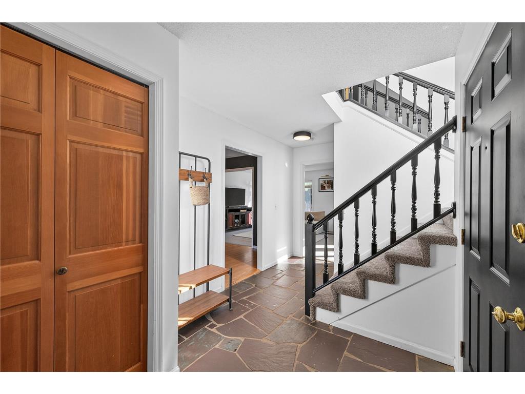 383 Tessier Circle Vadnais Heights MN 55127 7029710 image4