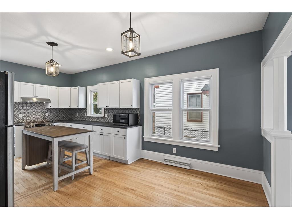 3830 Queen Avenue N Minneapolis MN 55412 6765537 image22