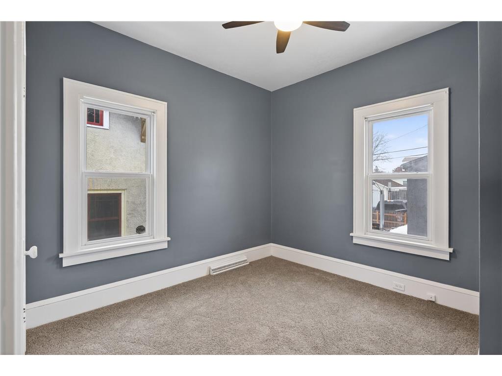 3830 Queen Avenue N Minneapolis MN 55412 6765537 image27