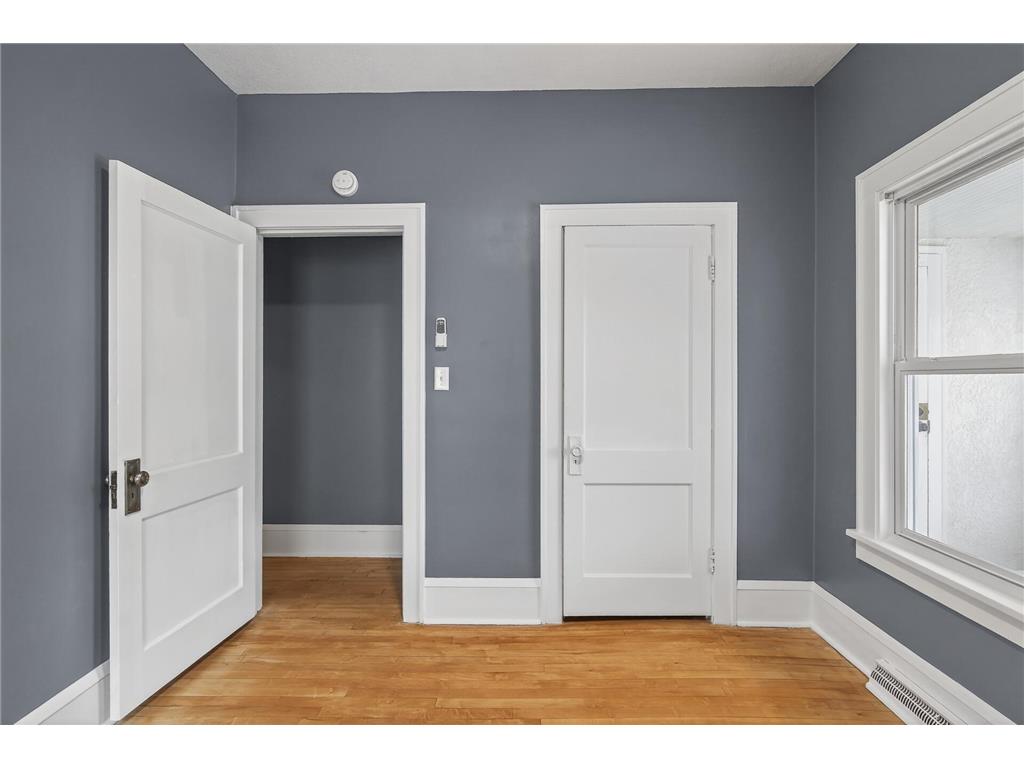 3830 Queen Avenue N Minneapolis MN 55412 6765537 image30