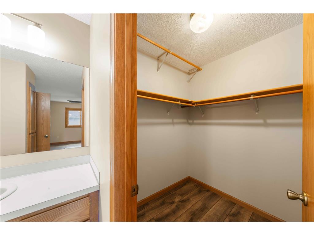 3831 Windcrest Court Eagan MN 55123 7048794 image15