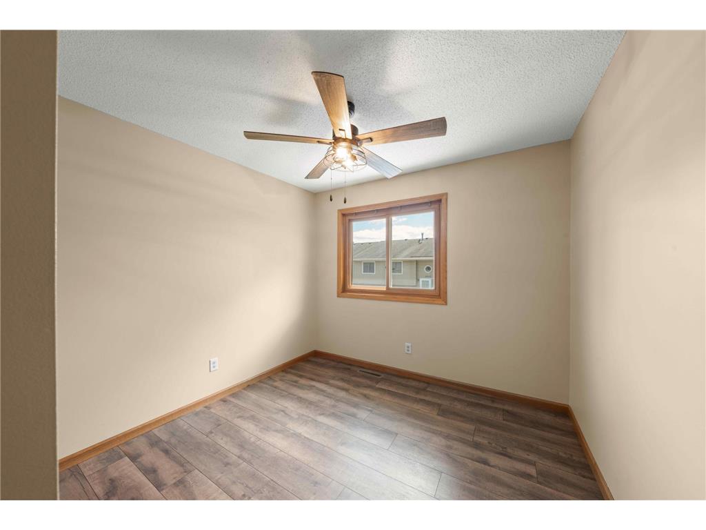 3831 Windcrest Court Eagan MN 55123 7048794 image18