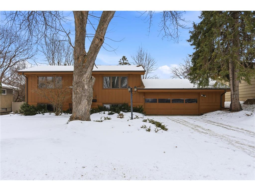 3832 Gettysburg Avenue N New Hope MN 55427 6823303 image1