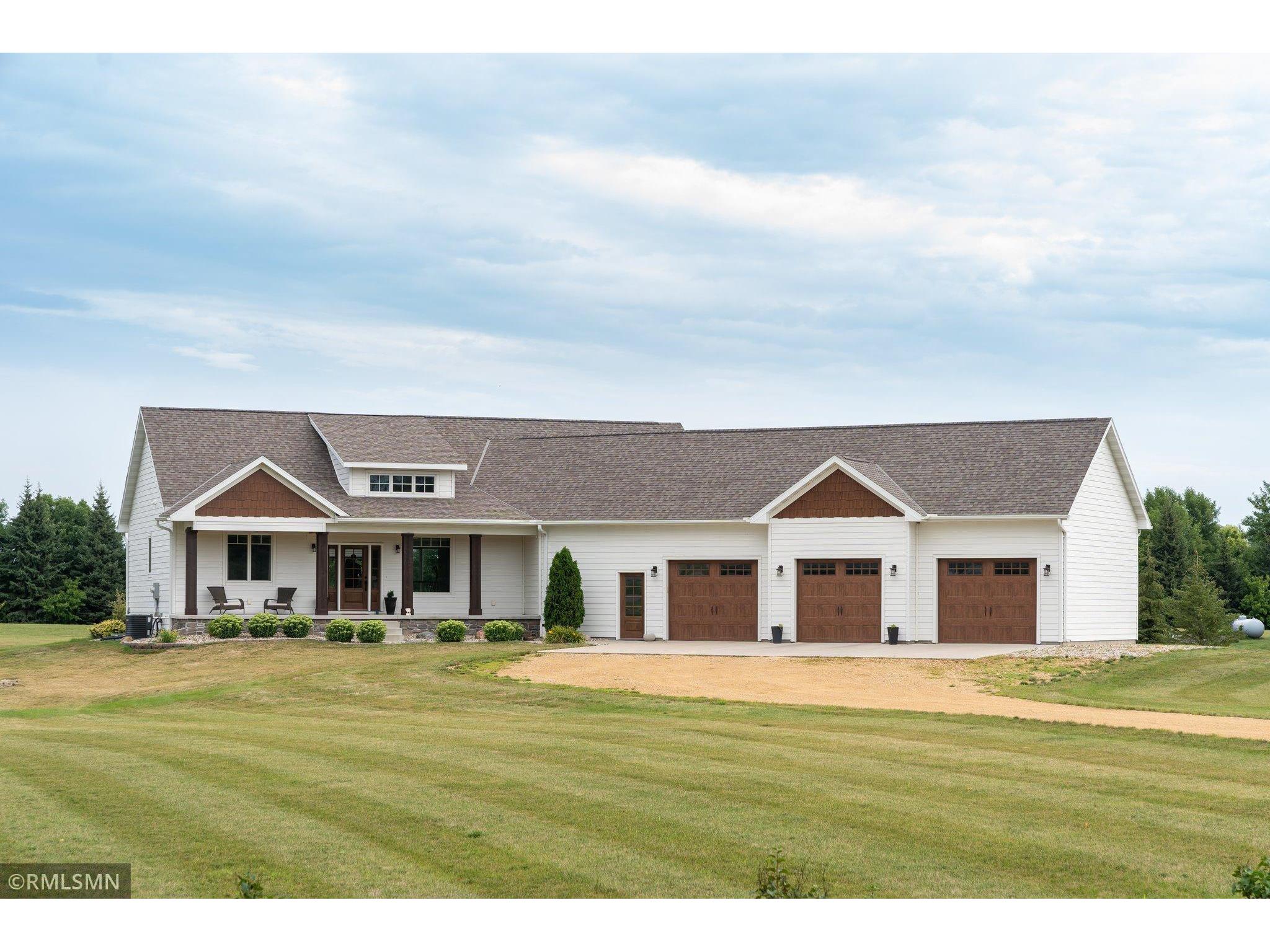 38326 Honeysuckle Lane, North Mankato, MN 56003 MLS 6080595 Edina