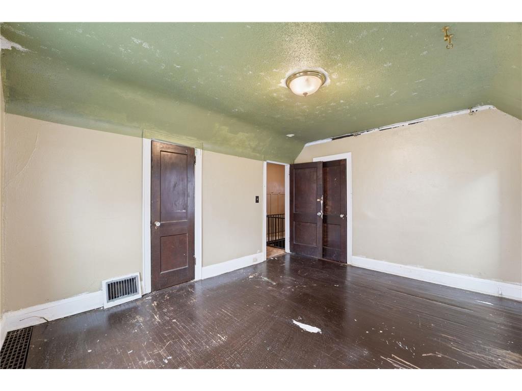 3834 Lyndale Avenue N Minneapolis MN 55412 7055337 image11