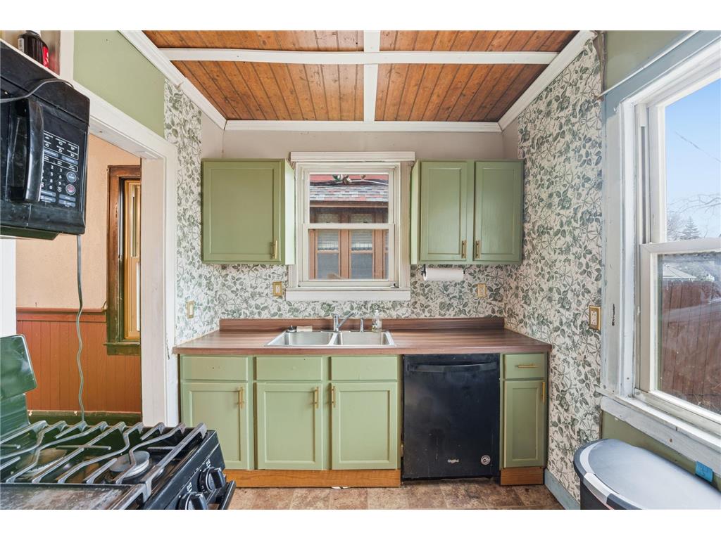 3834 Lyndale Avenue N Minneapolis MN 55412 7055337 image21